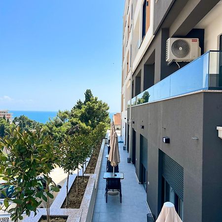 Square Residence Улцин Екстериор снимка