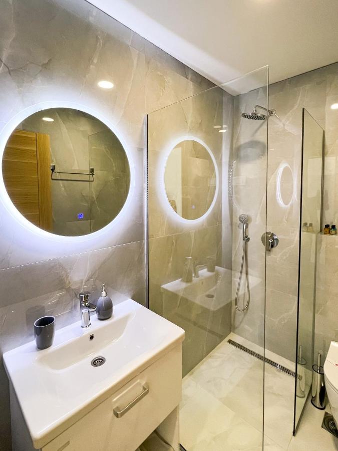 Square Residence Улцин Екстериор снимка
