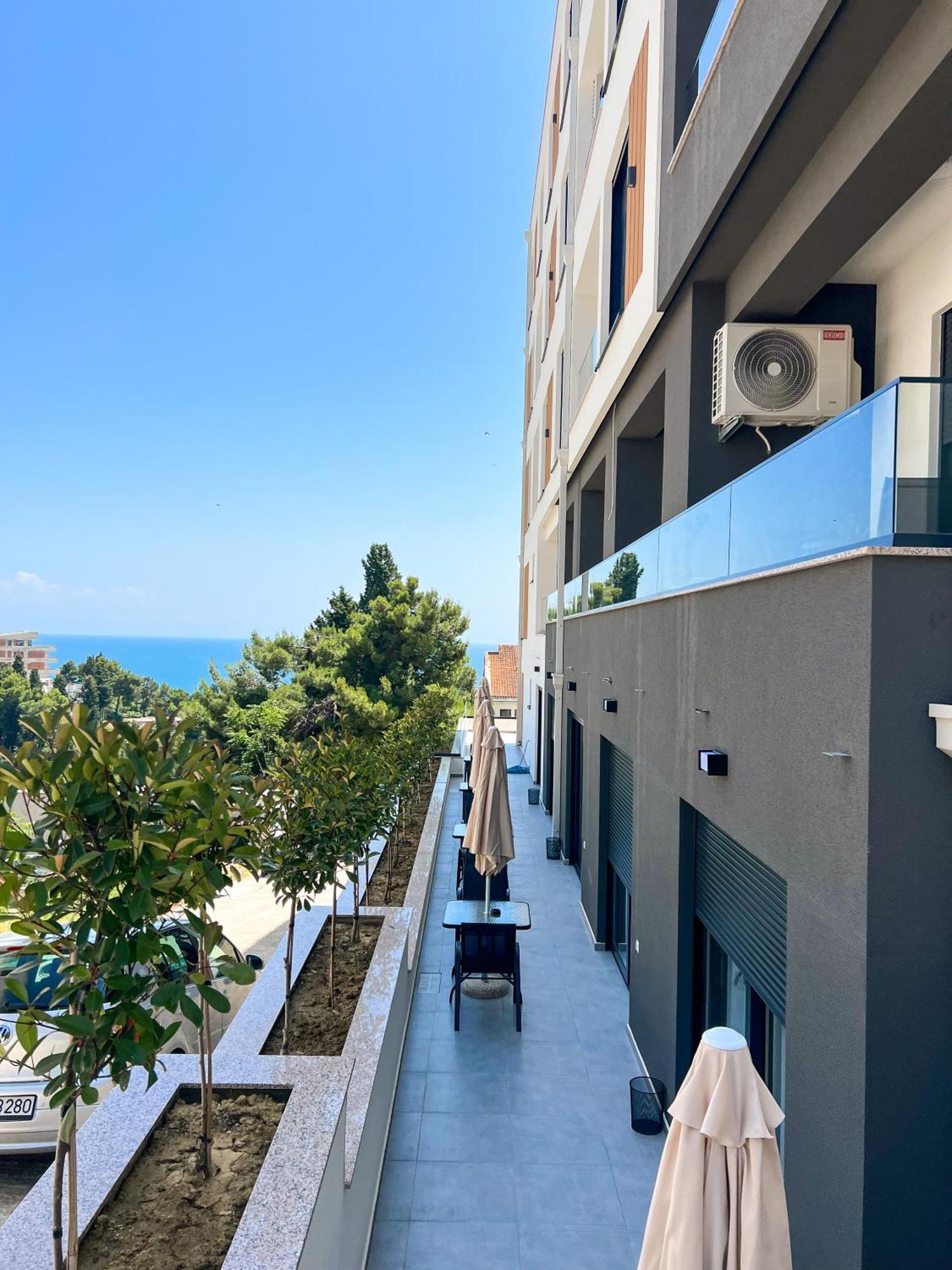 Square Residence Улцин Екстериор снимка